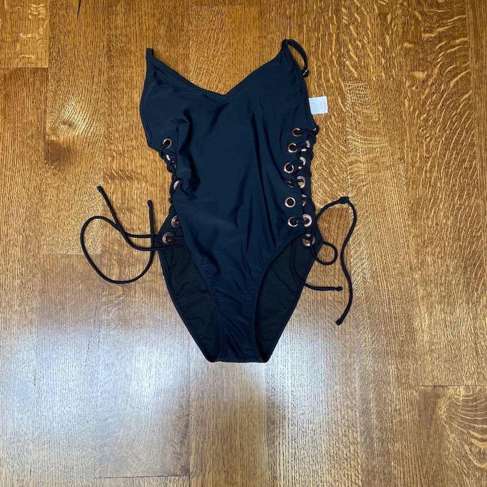 Xhilaration 1 piece Black bathing Suit with rose gold Grommets and ties on sides - Picture 1 of 6